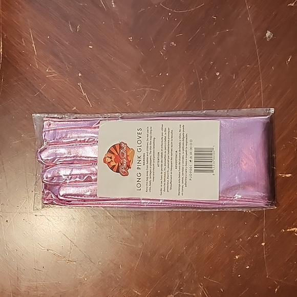 Pink long wet look gloves - Picture 2 of 6